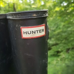 Well loved Hunter black boots